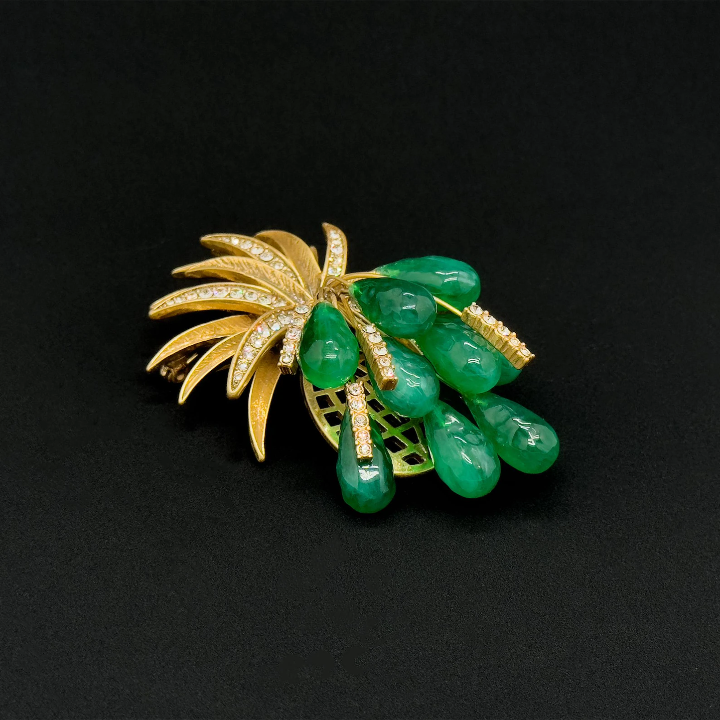 Vintage Art Deco Grape Style Brooch