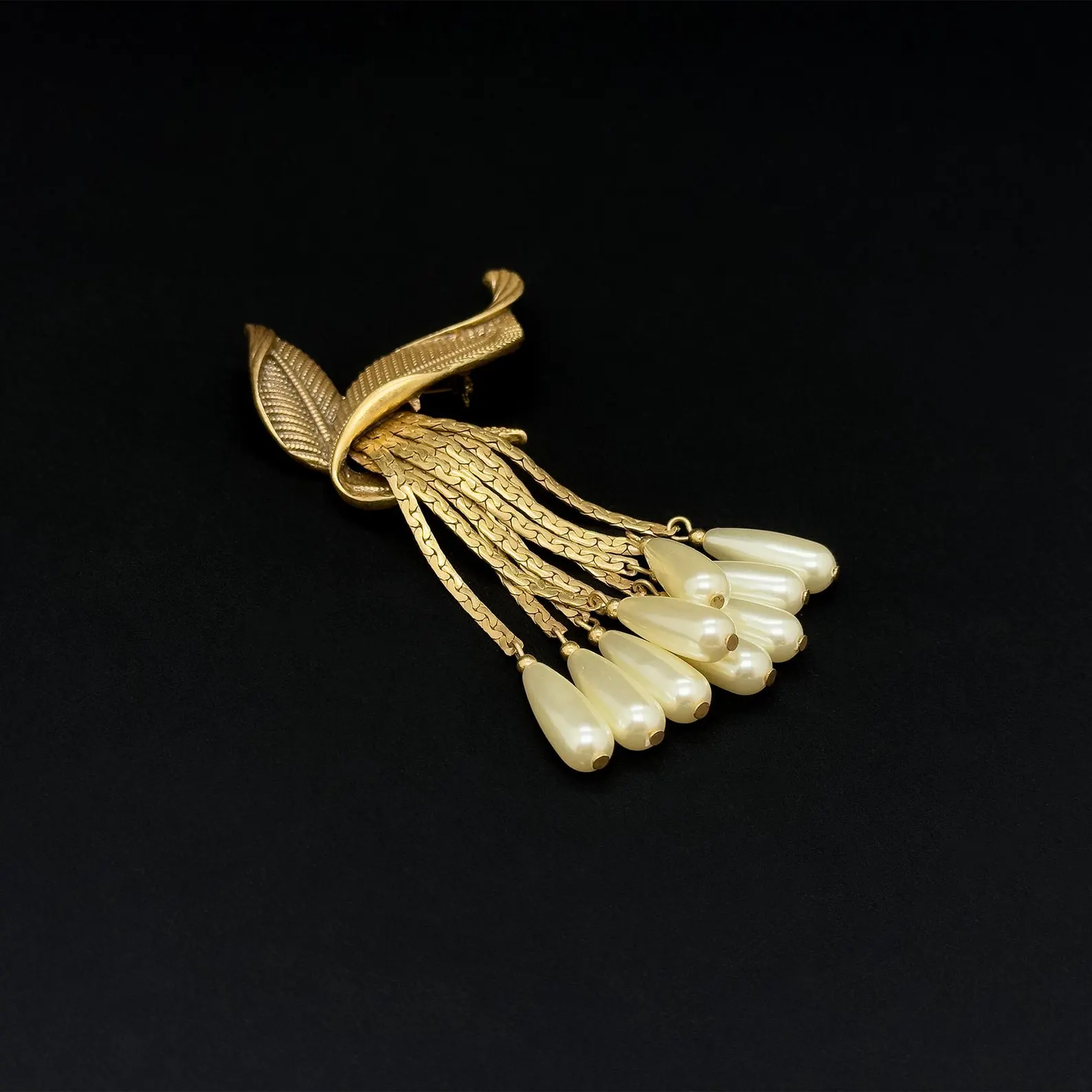 Vintage Leaf Fringe Brooch & Earring Set