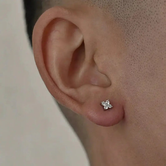 Universal earrings, zirconium hip-hop style for men and women, silver 925 sample, diamond encrusted, four-leaf clover