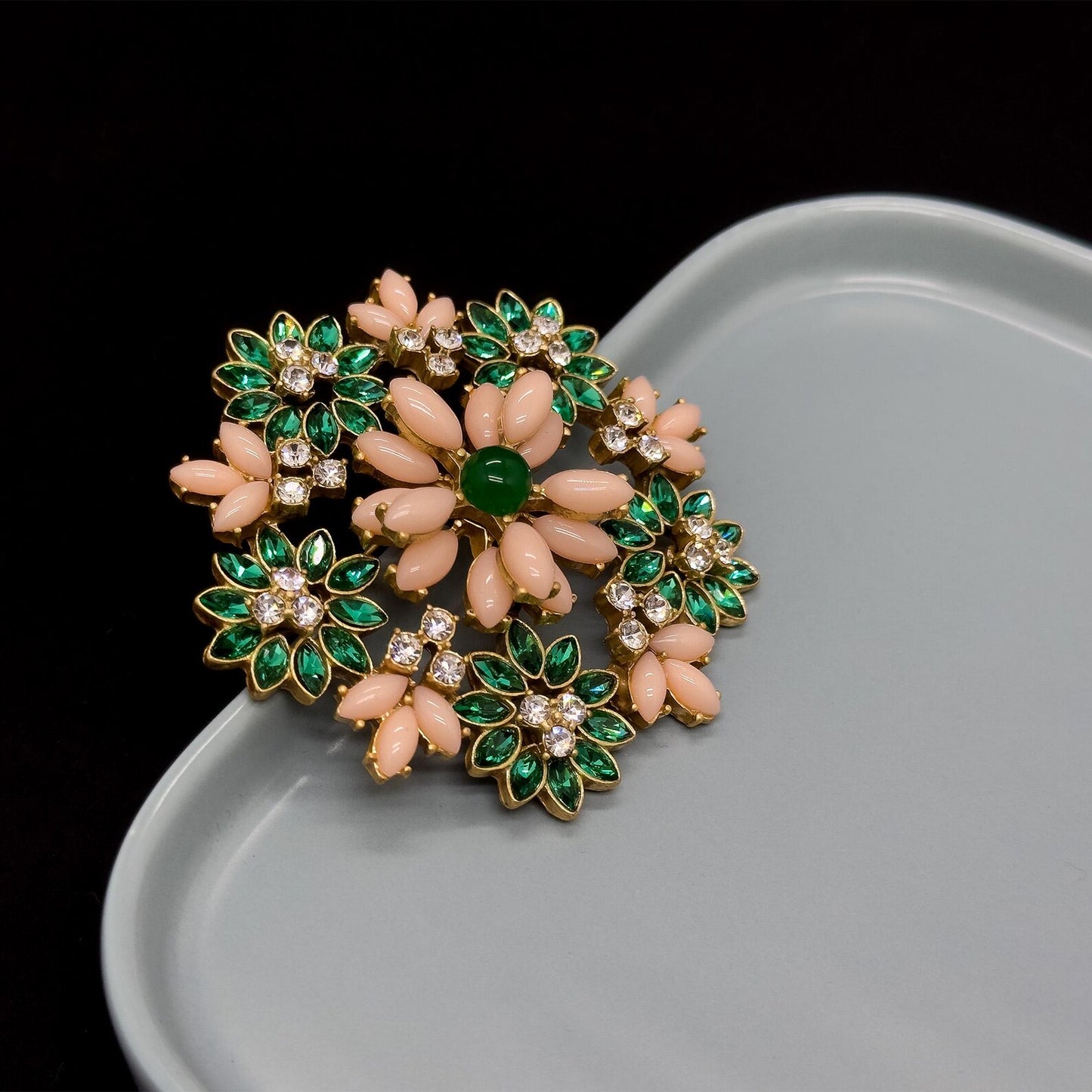 Vintage Art Deco 3D Crystal Flower Brooch