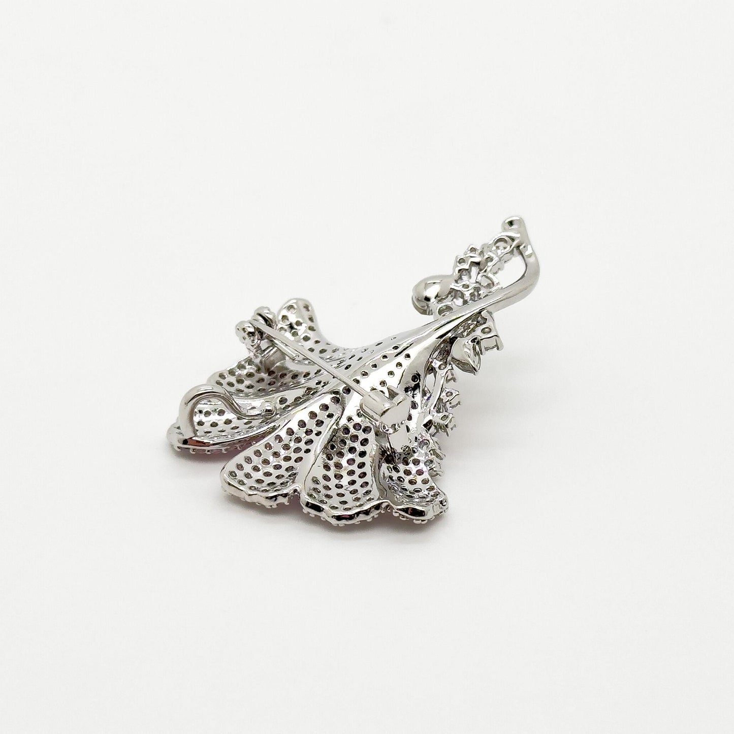 Luxury Ginkgo Leaf 3D Brooch with Zircon Copper Finish