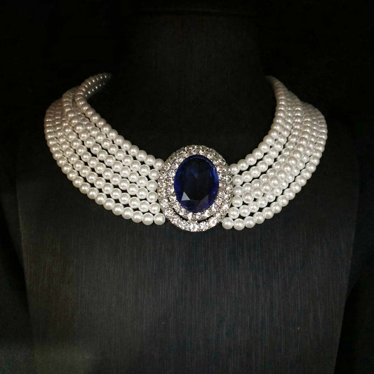 French Vintage-Inspired Pearl & Rhinestone Necklace
