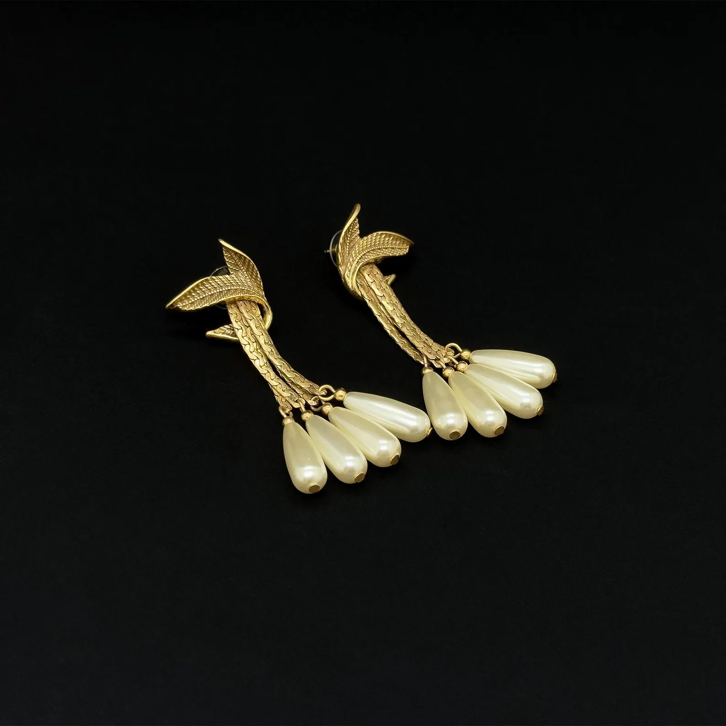 Vintage Leaf Fringe Brooch & Earring Set