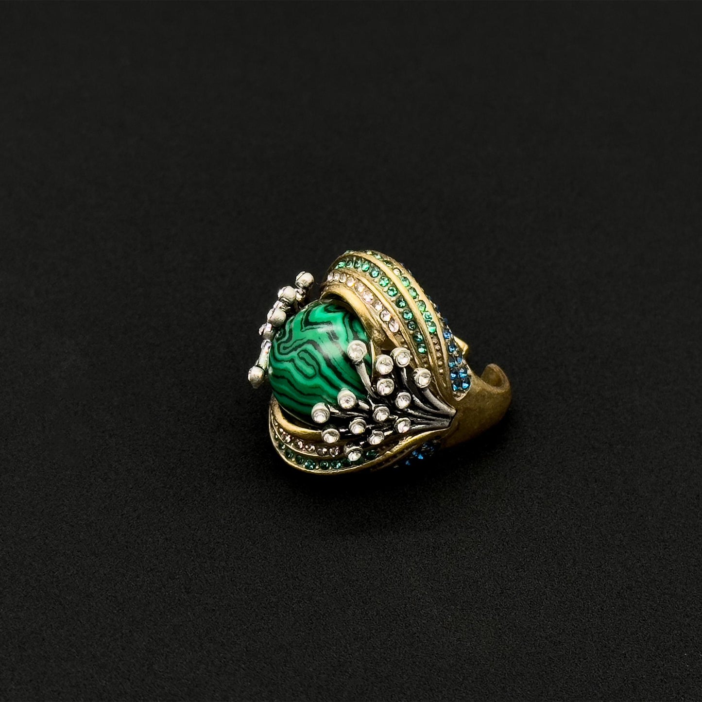 Vintage Art Deco Emerald Ethnic Open Ring