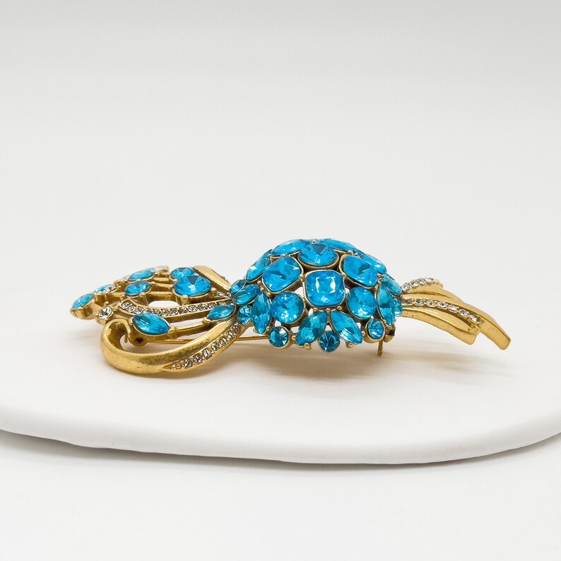 Vintage Art Deco Blue Crystal Bouquet Flower Brooch