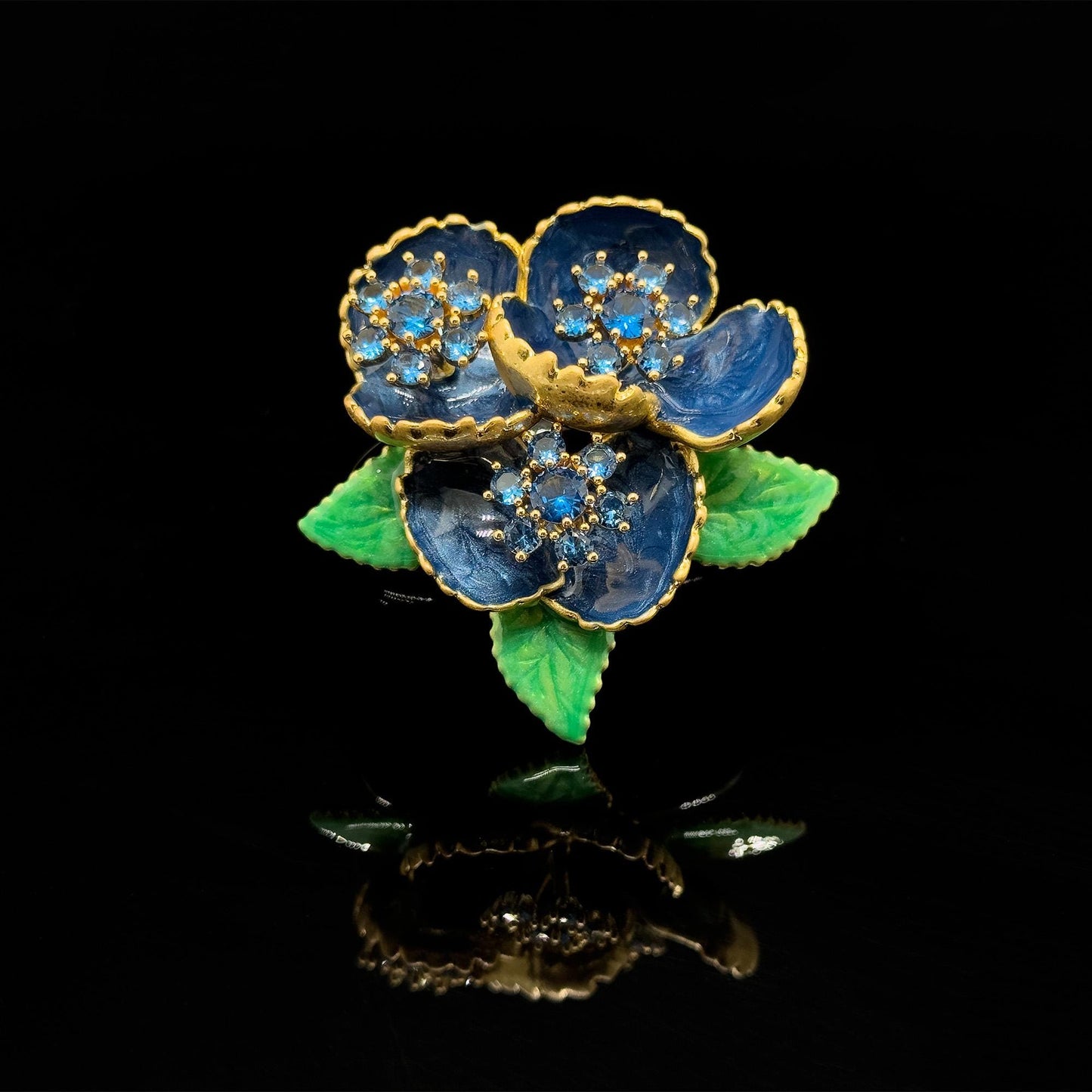 Vintage Art Deco 3D Leaf & Flower Brooch