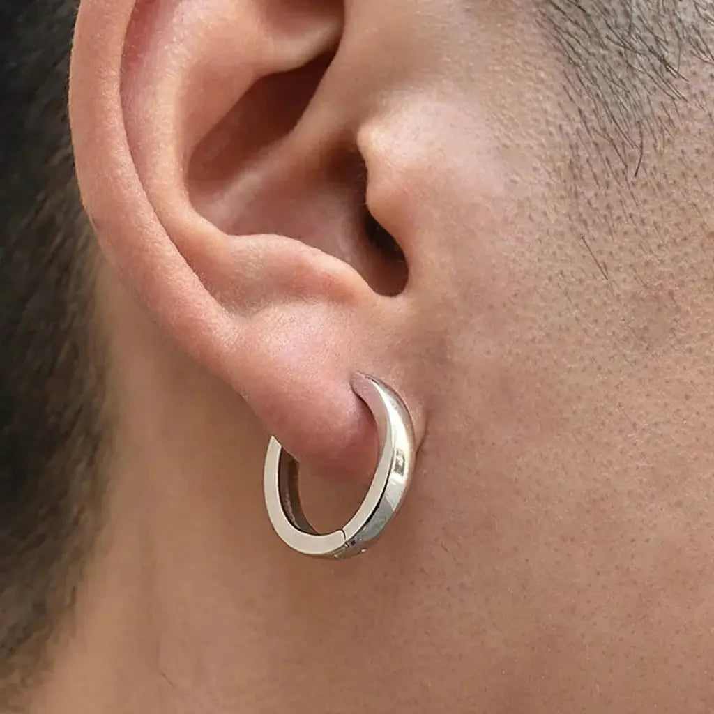 Minimalistic universal earrings for men and women, trend jewelry, silver 925 sample, European style, simple and elegant design