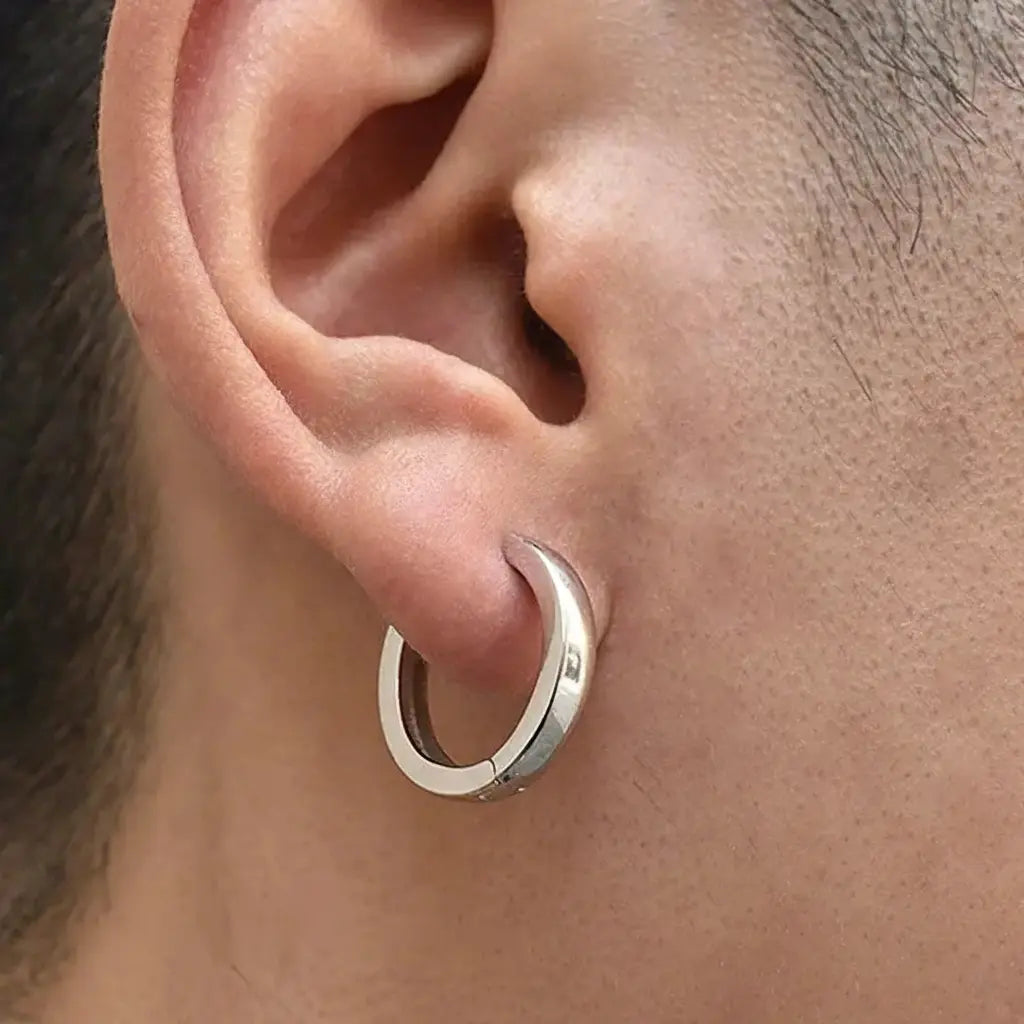 Minimalistic universal earrings for men and women, trend jewelry, silver 925 sample, European style, simple and elegant design