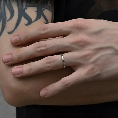 Minimalistic Glossy Silver 925 Ring for Men & Women - Elegant Trend Design