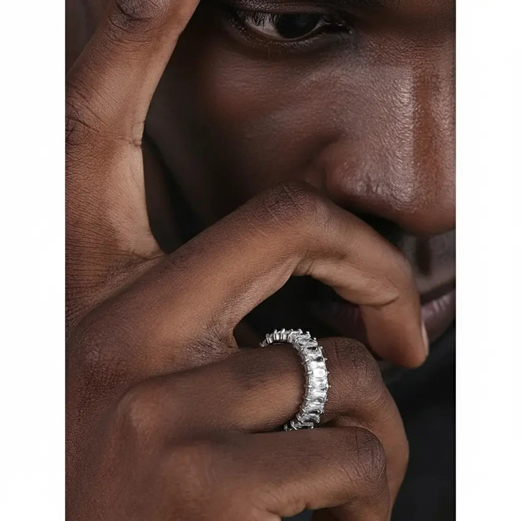 Square zirconium, elite flashing fashionable universal ring with stone