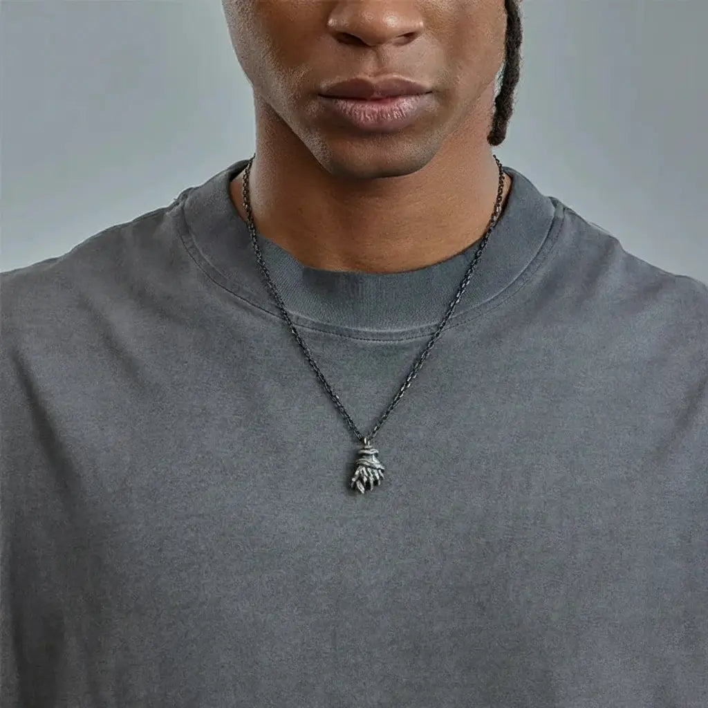 TWO LEAVES S925 sterling silver antique gothic snake hand pendant street design distressed men's and women's trendy necklace