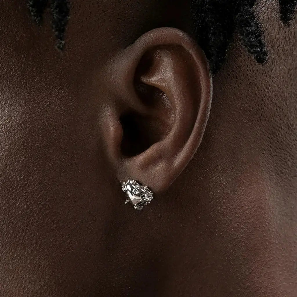 S925 Sterling Silver Heart Stud Earrings: Trendy Unisex Light Luxury Streetwear