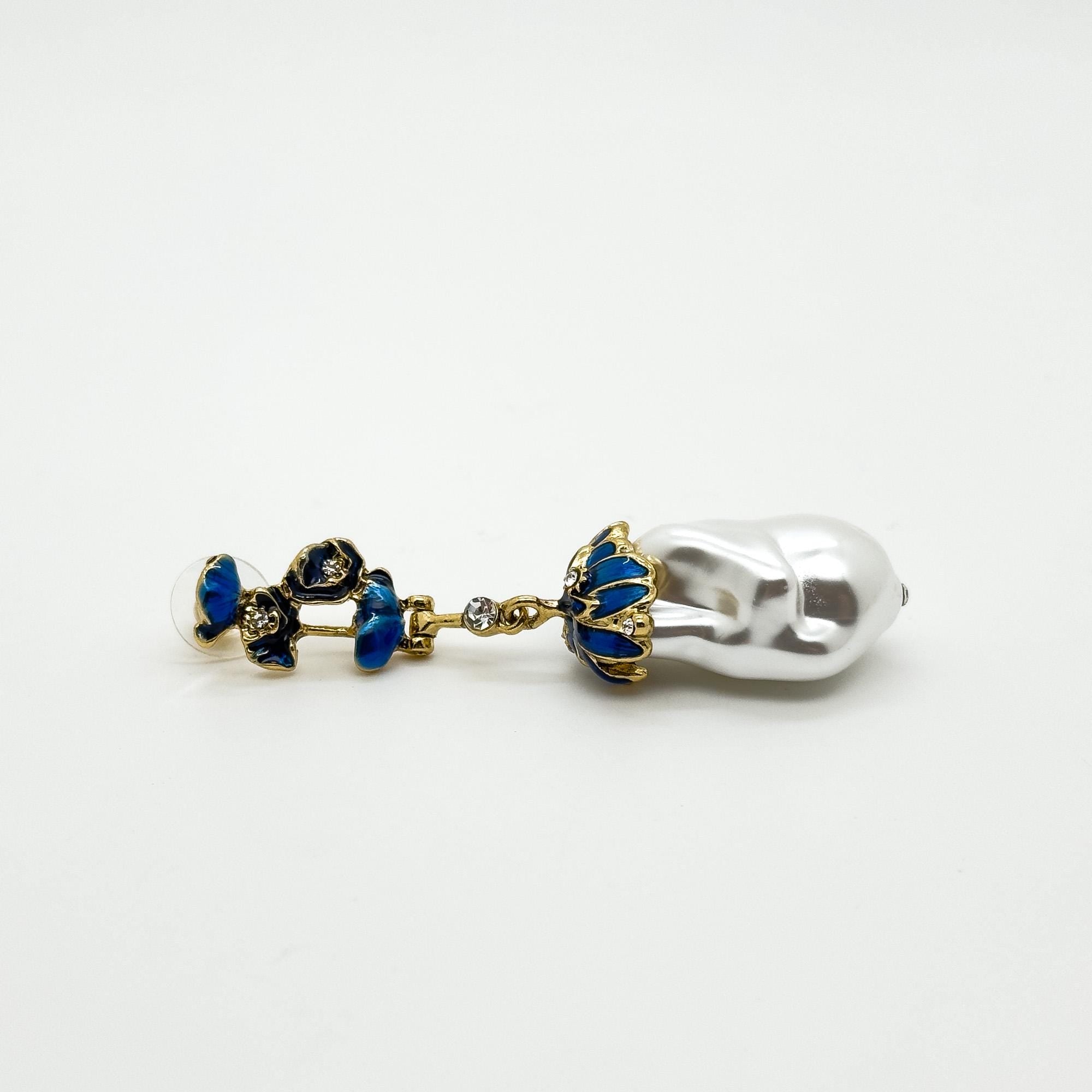 GIFTEEO Art Deco "Aurore II" | Elegant Handmade Baroque Pearl Drop Earrings with Silver Posts - Handcrafted Luxury Jewelry