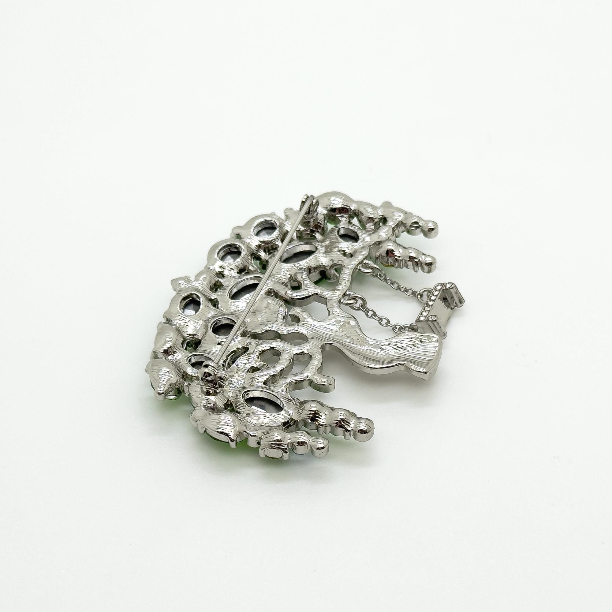 GIFTEEO Art Deco "Bijou II" | Art Deco Green Zircon Statement Brooch - Handcrafted Luxury Jewelry