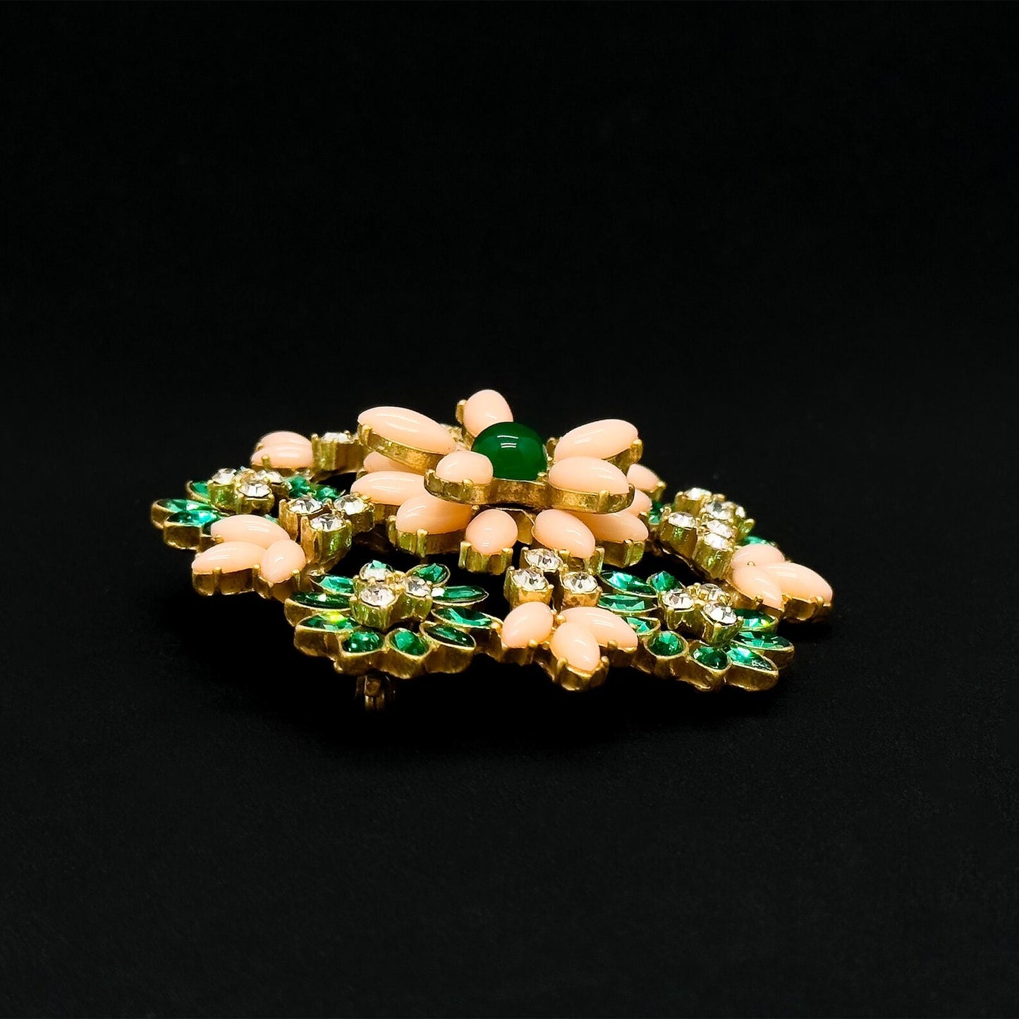 Vintage Art Deco 3D Crystal Flower Brooch