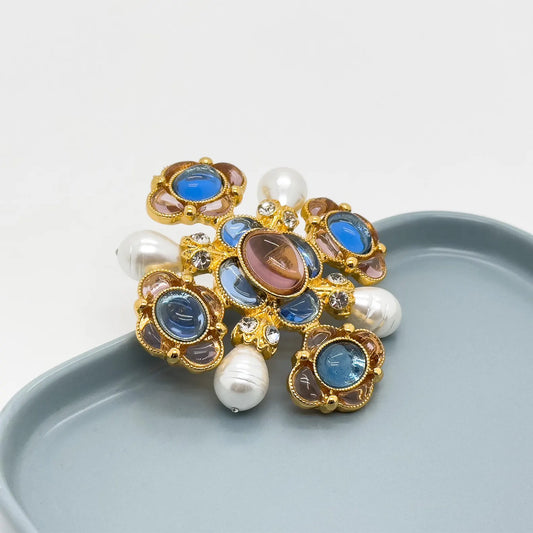 Vintage French Baroque Courtly Style Brooch