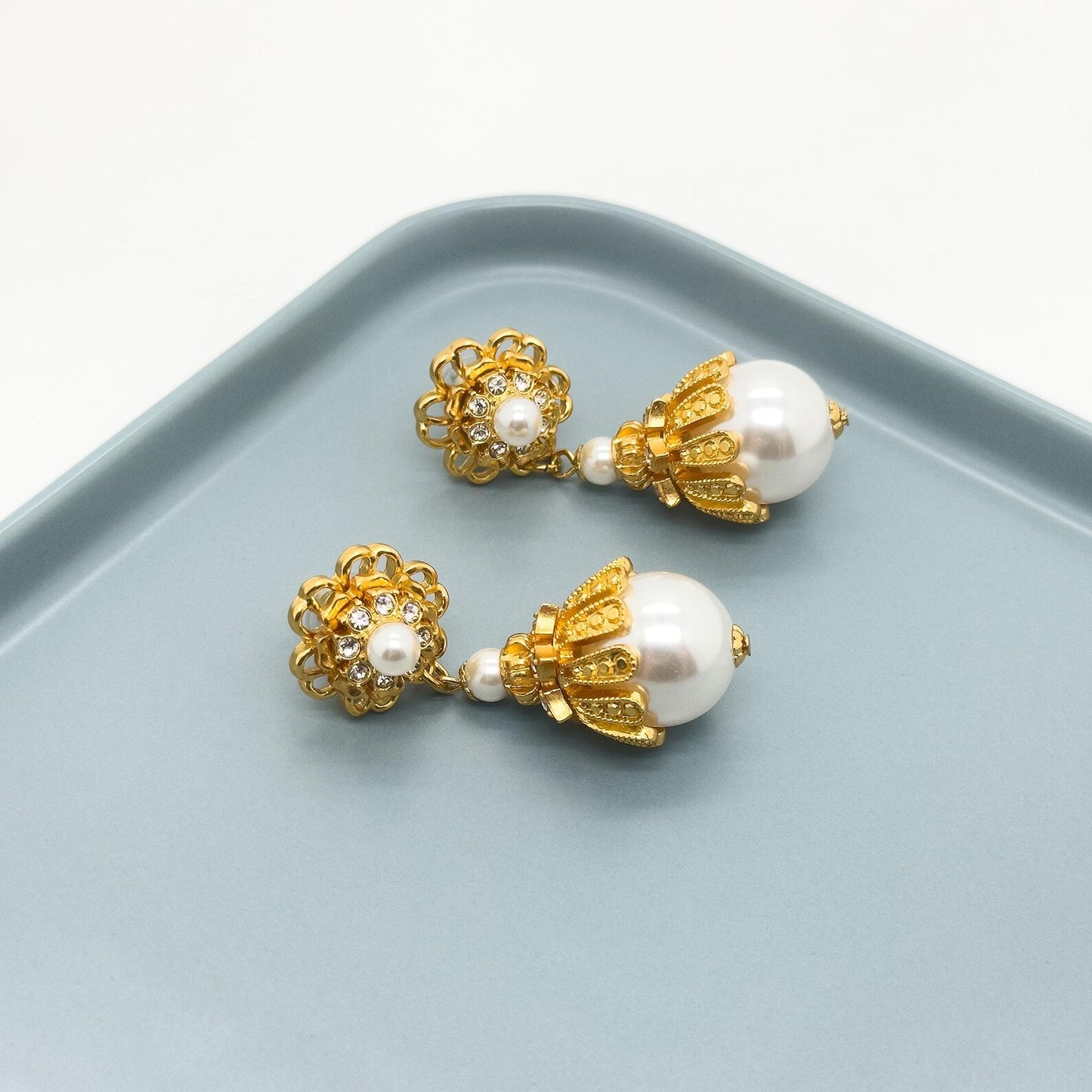 Vintage Art Deco Pearl Floral Earrings