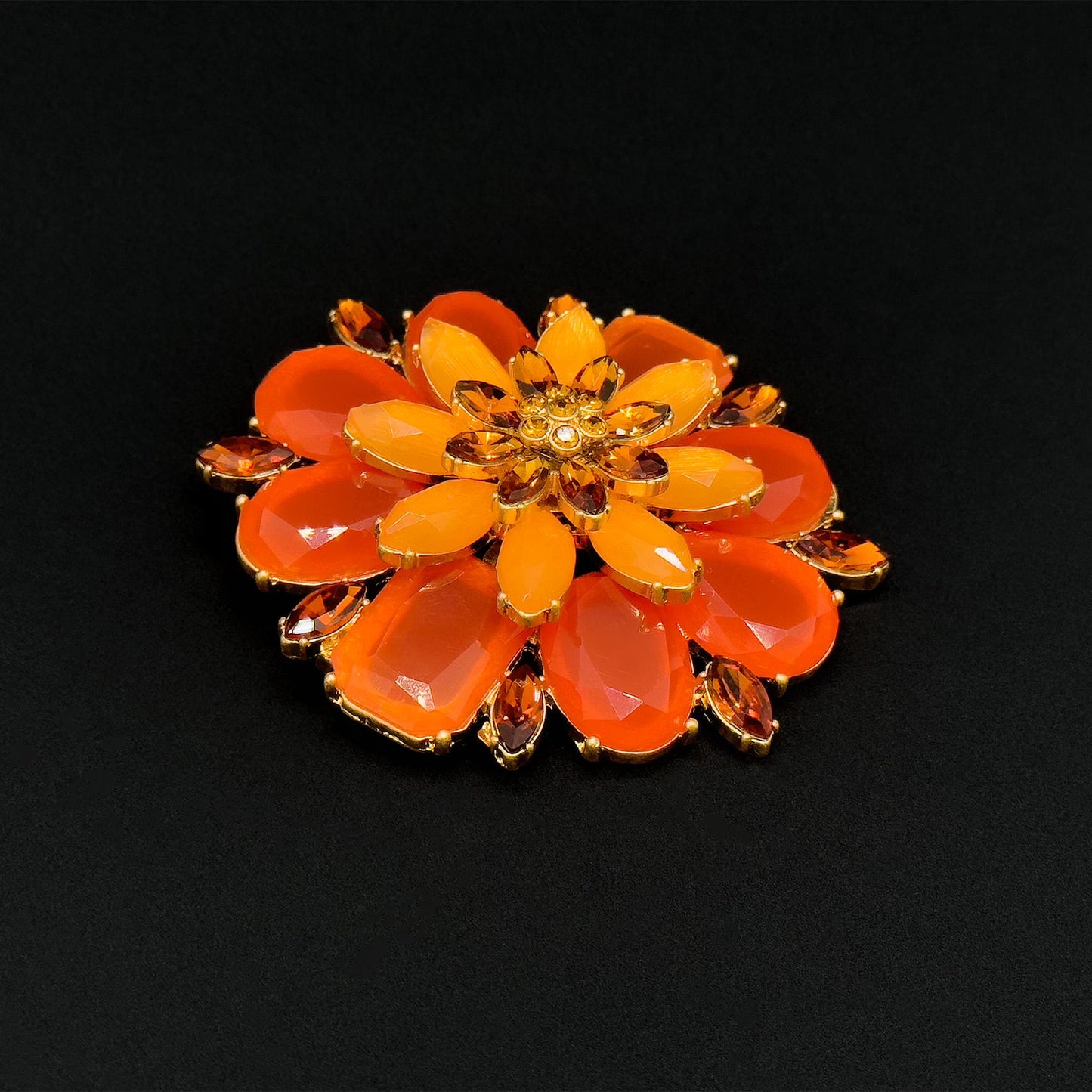 Vintage Art Deco Red 3D Flower Brooch