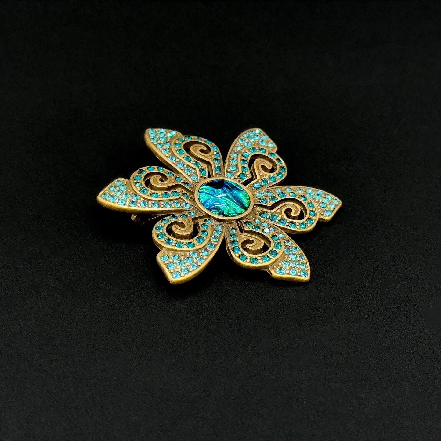 Vintage Art Deco Zircon Flower Brooch