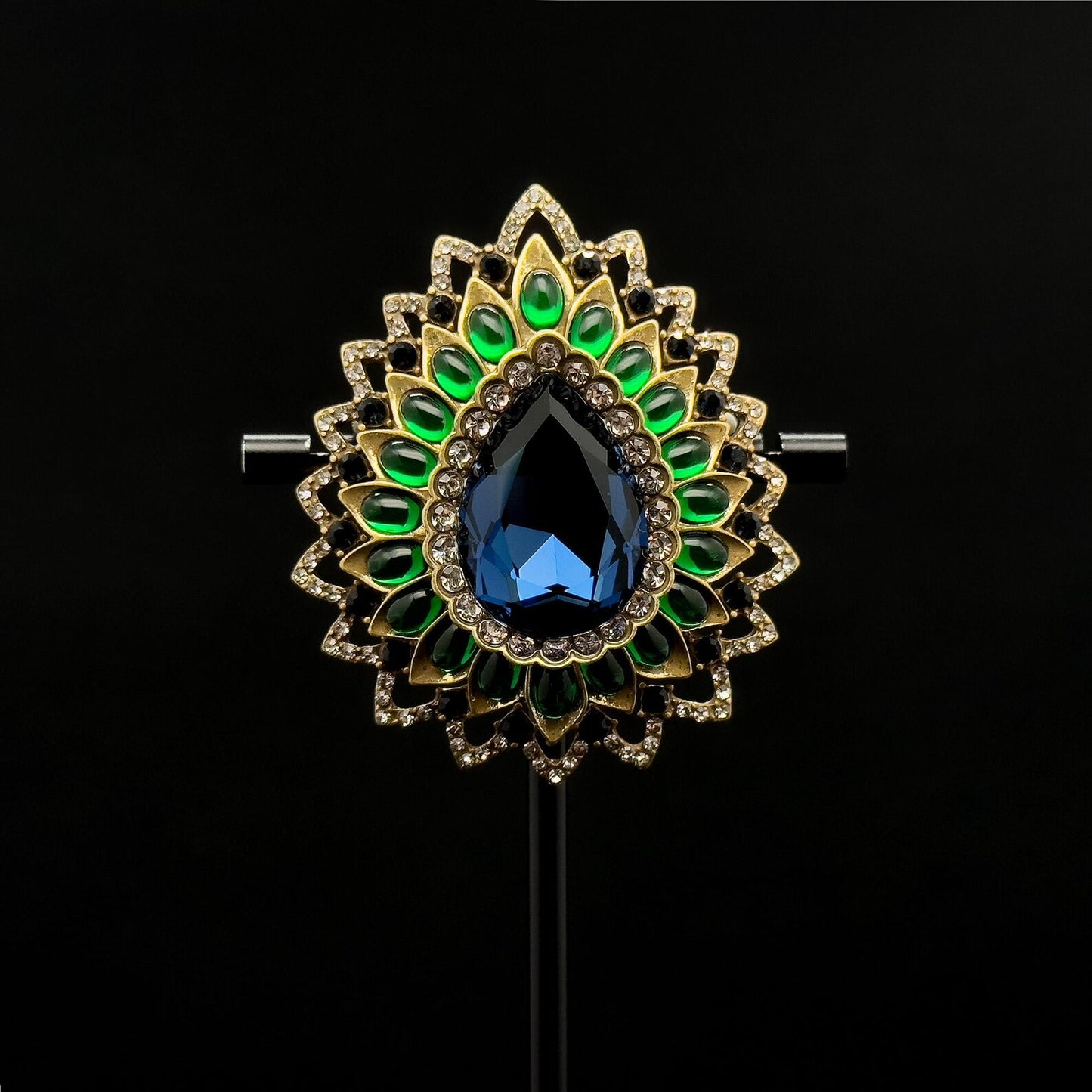 Vintage Art Deco 3D Flower Teardrop Brooch