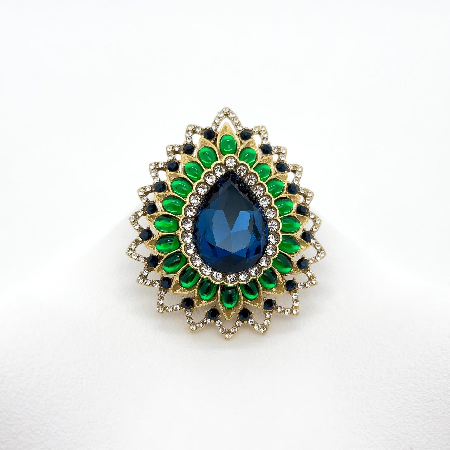 Vintage Art Deco 3D Flower Teardrop Brooch