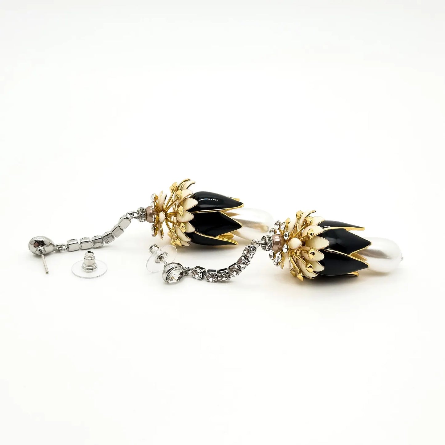 Vintage Art Deco Pearl Flower Earrings