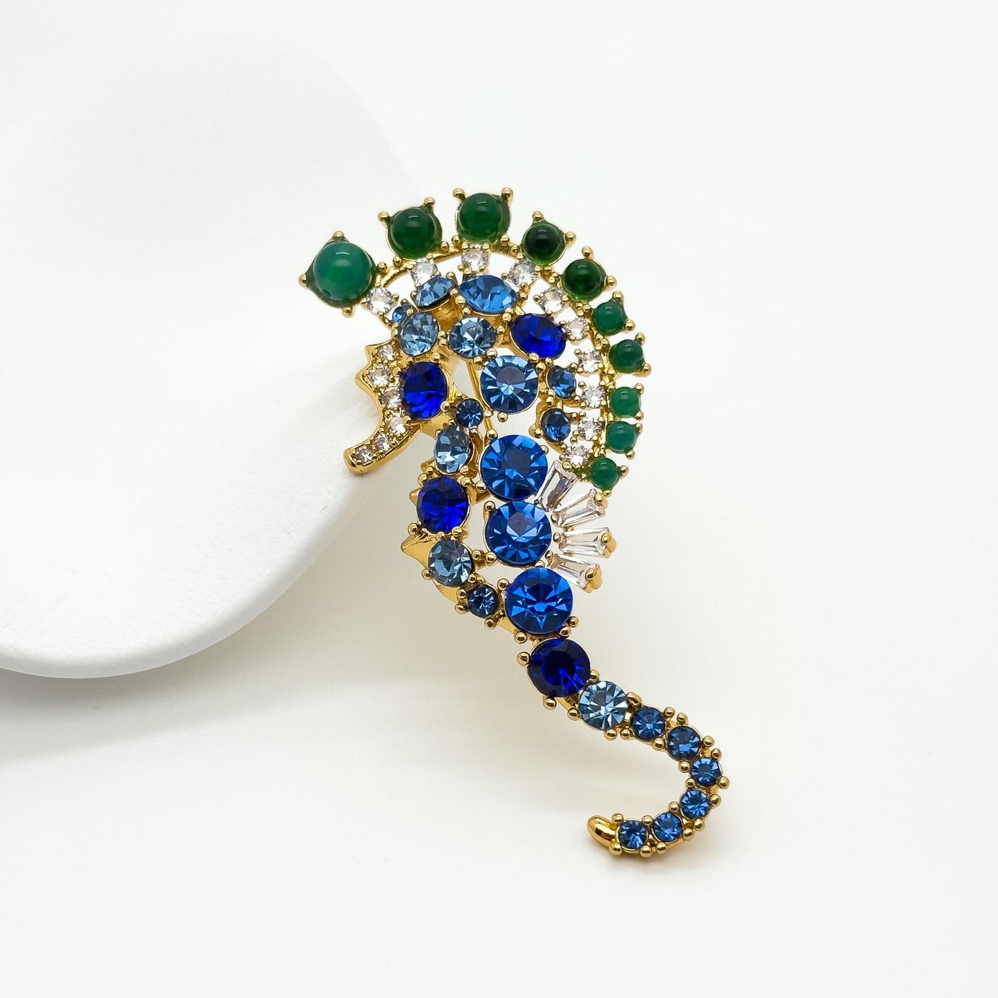 Vintage Art Deco Exquisite Seahorse Brooch