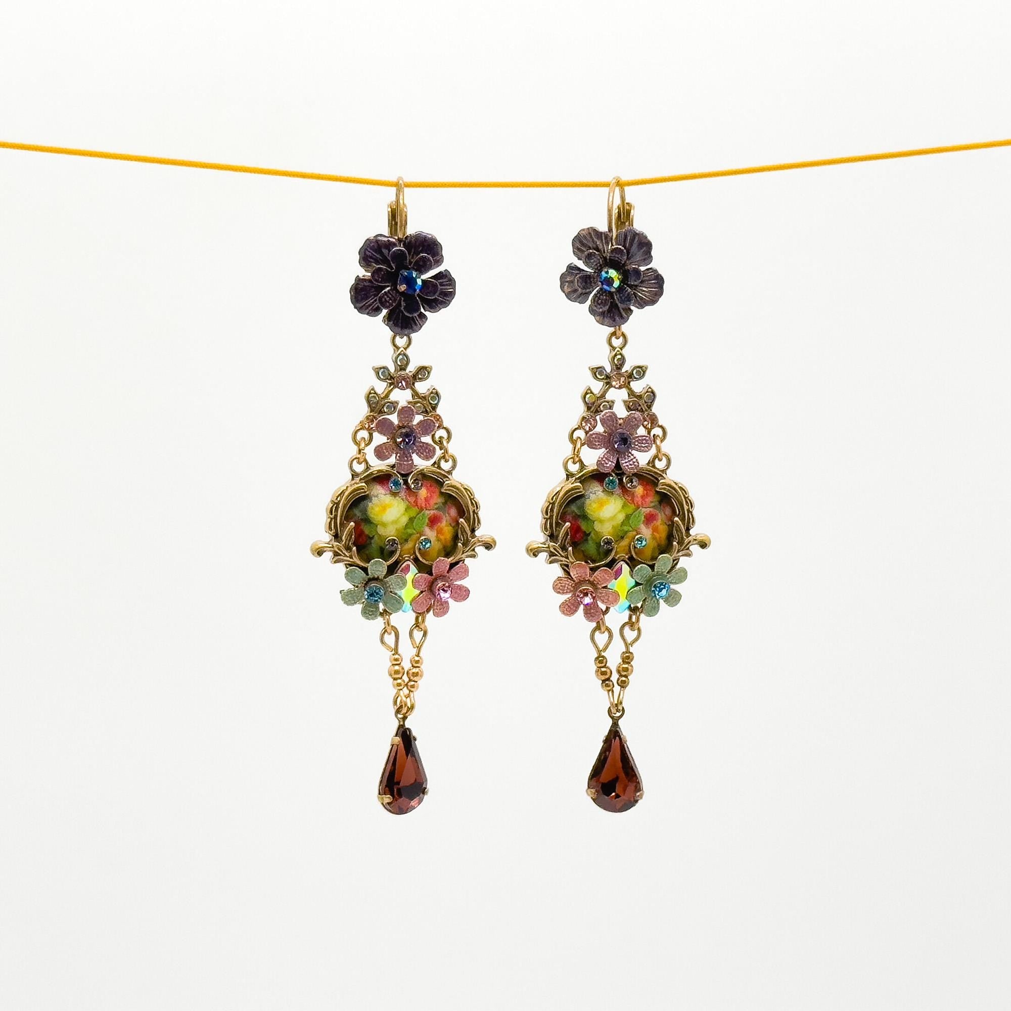 French Vintage Ethnic 3D Flower Dangle Earrings Gold-Plated