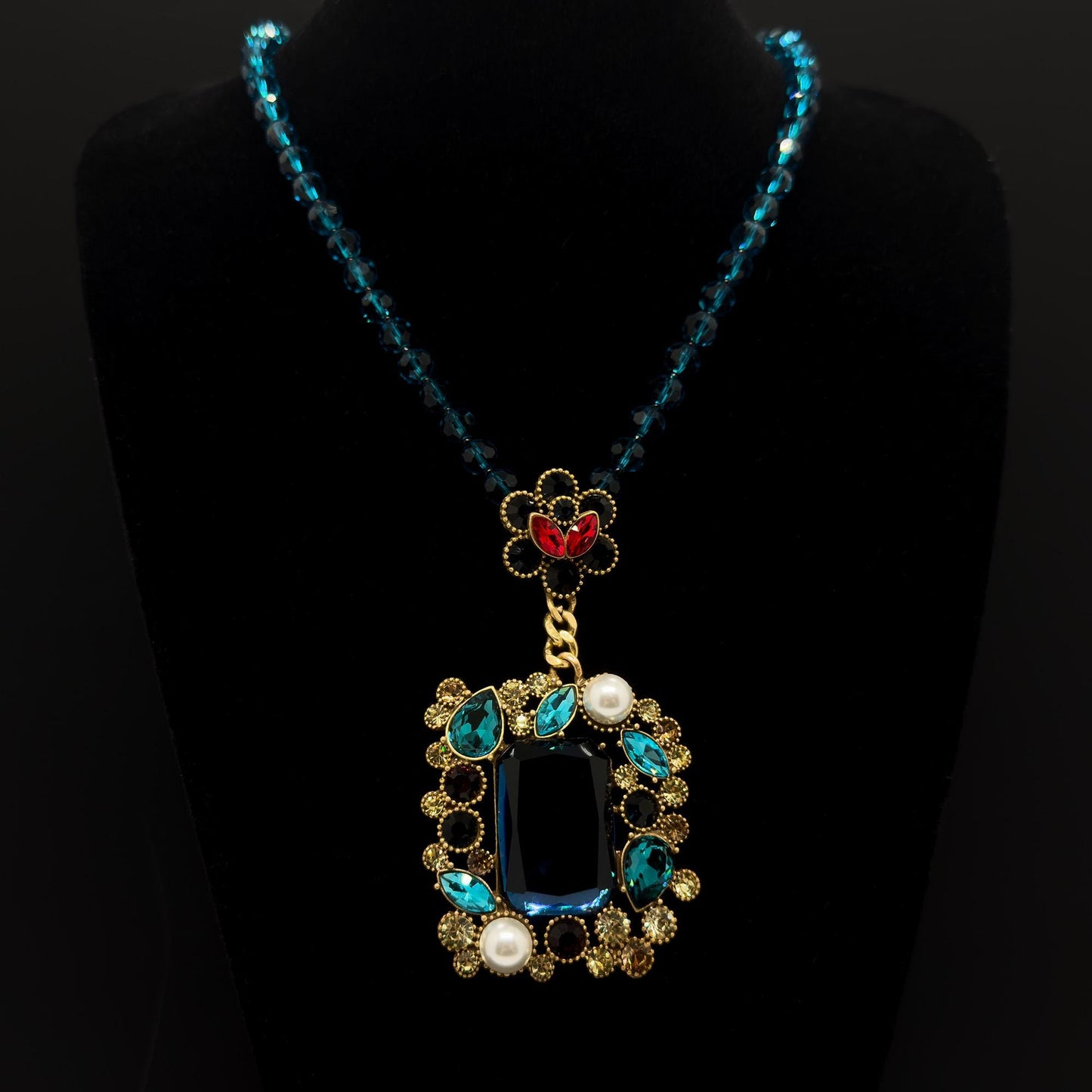 Vintage Ethnic Lapis Lazuli Pendant Necklace with Pearl Accents