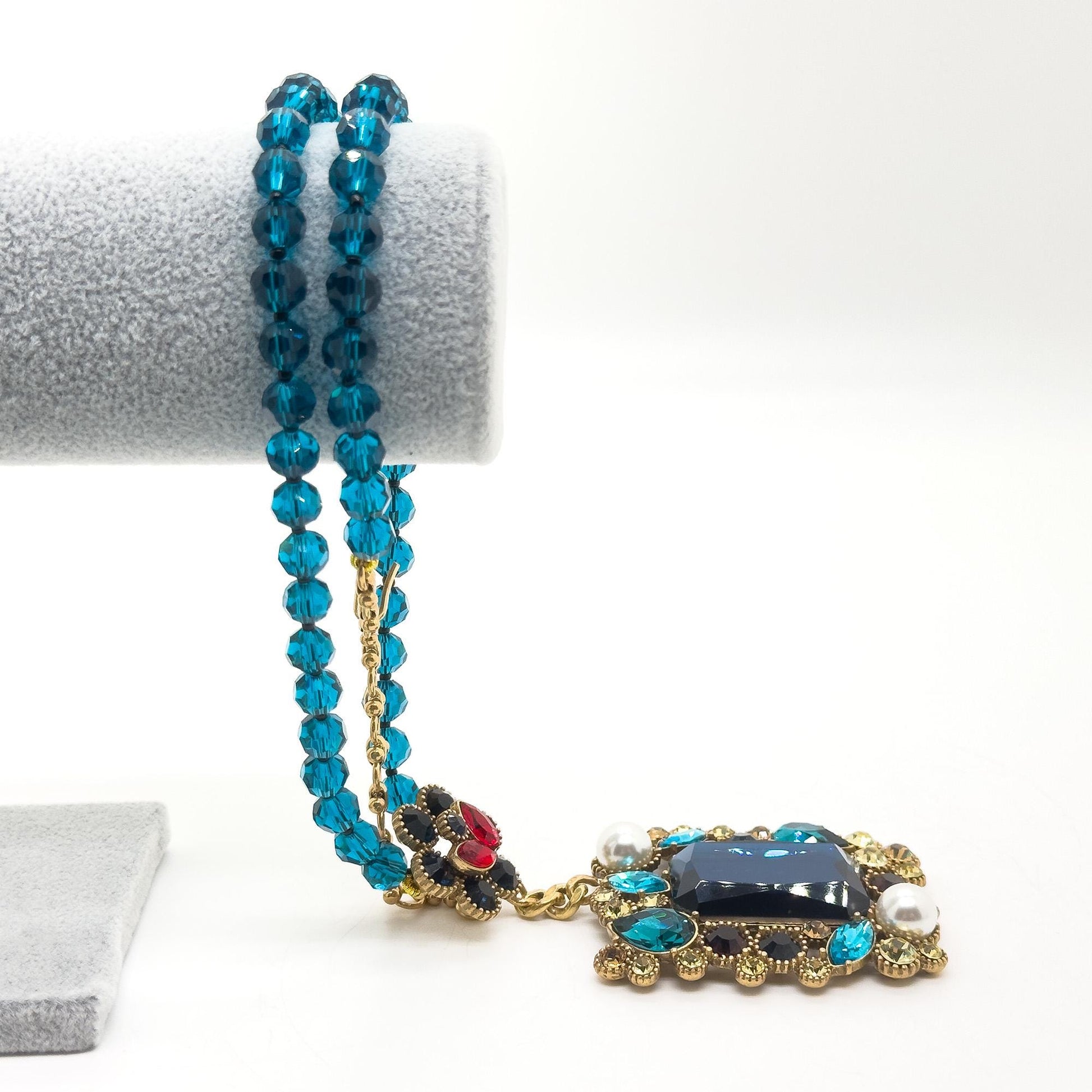 Vintage Ethnic Lapis Lazuli Pendant Necklace with Pearl Accents