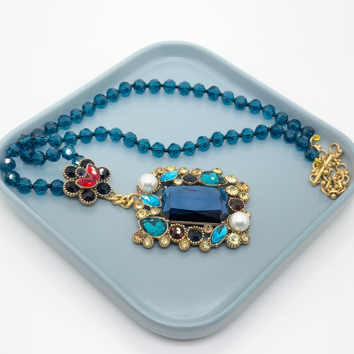 Vintage Ethnic Lapis Lazuli Pendant Necklace with Pearl Accents