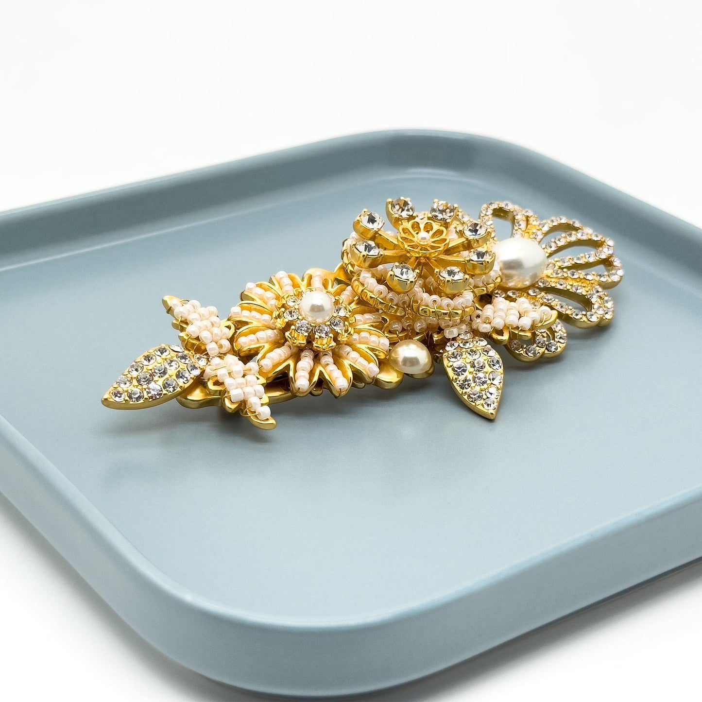 Vintage Art Deco Pearl Crystal Brooch Gold-Plated Woven Crown