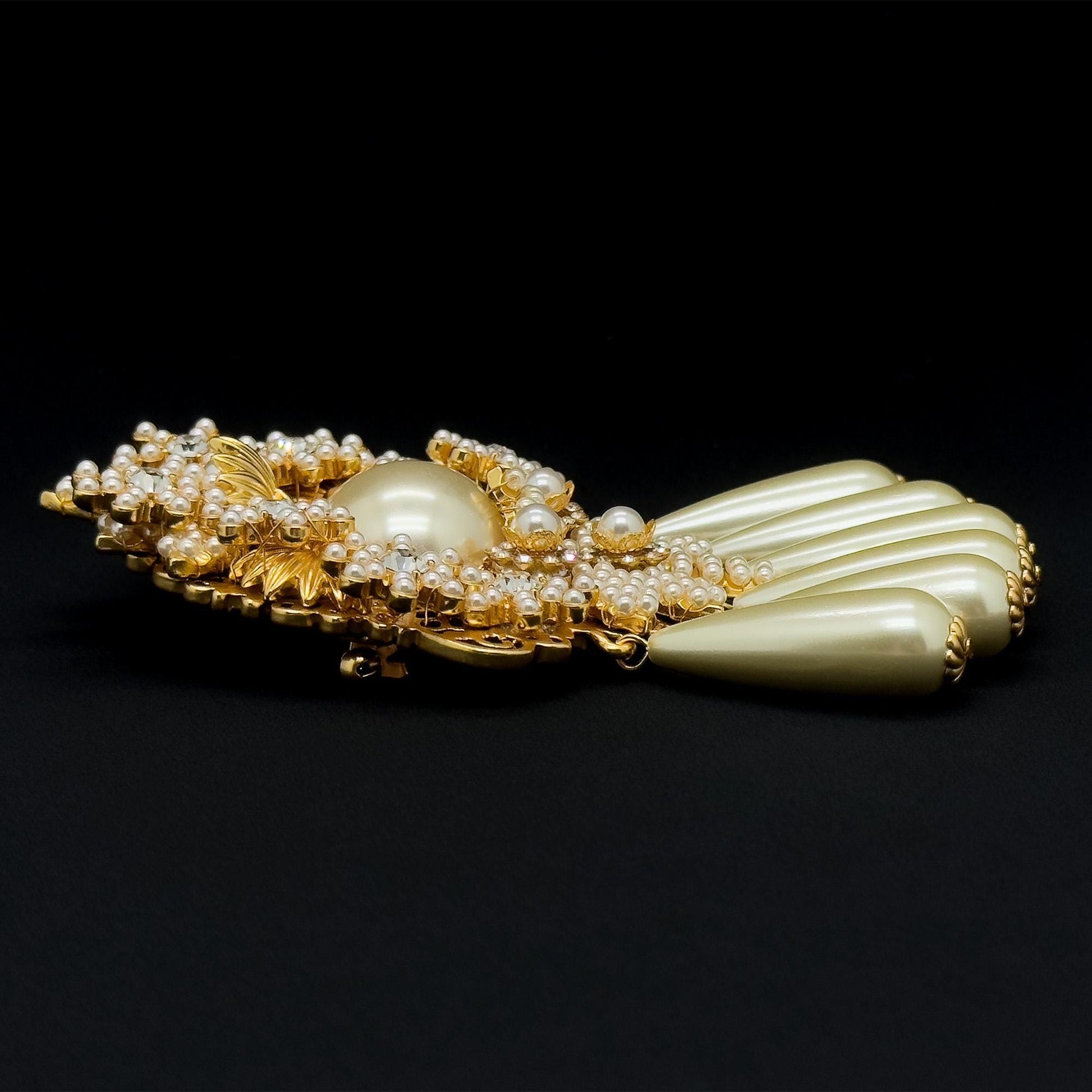 Vintage Art Deco Pearl Beaded Gold-Plated Statement Overcoat Brooch