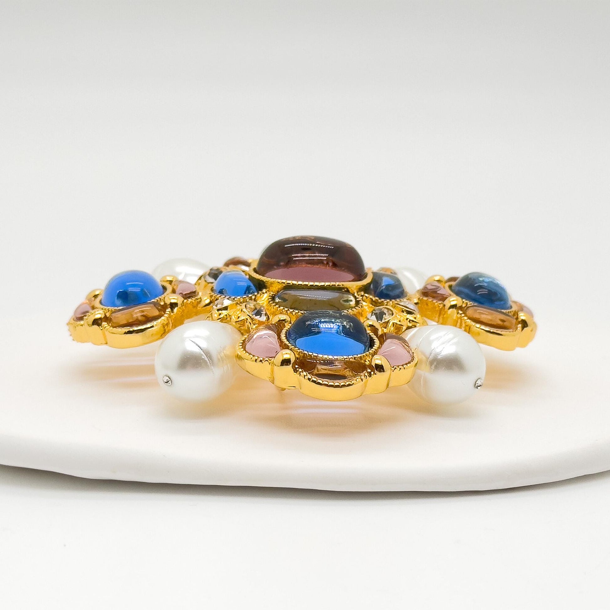 Handcrafted Vintage Art Deco Brooch featuring Lapis Lazuli, Crystal and Pearl