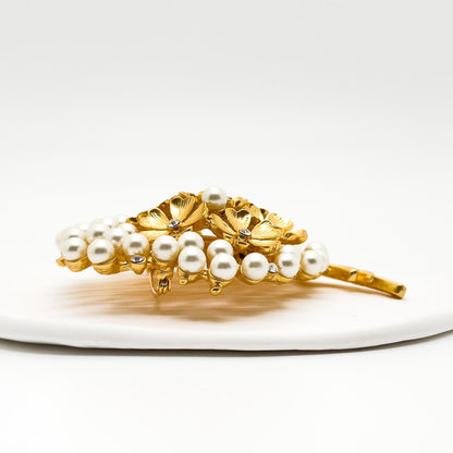 Vintage Art Deco 3D Flower Brooch with Pearls, 18K Gold-Plated
