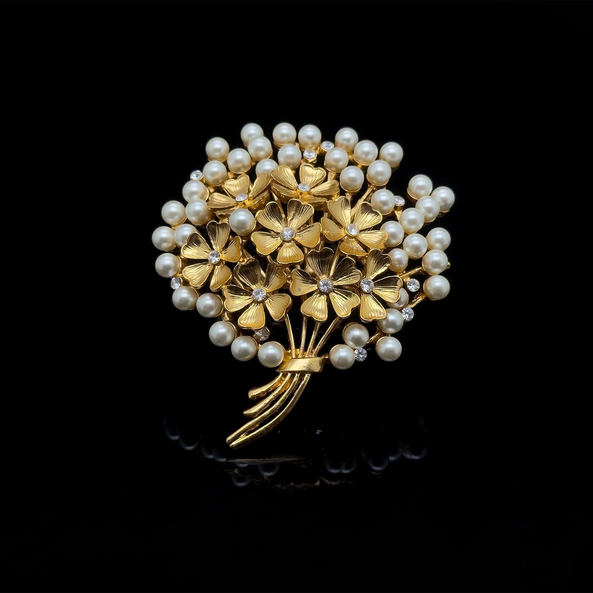 Vintage Art Deco 3D Flower Brooch with Pearls, 18K Gold-Plated
