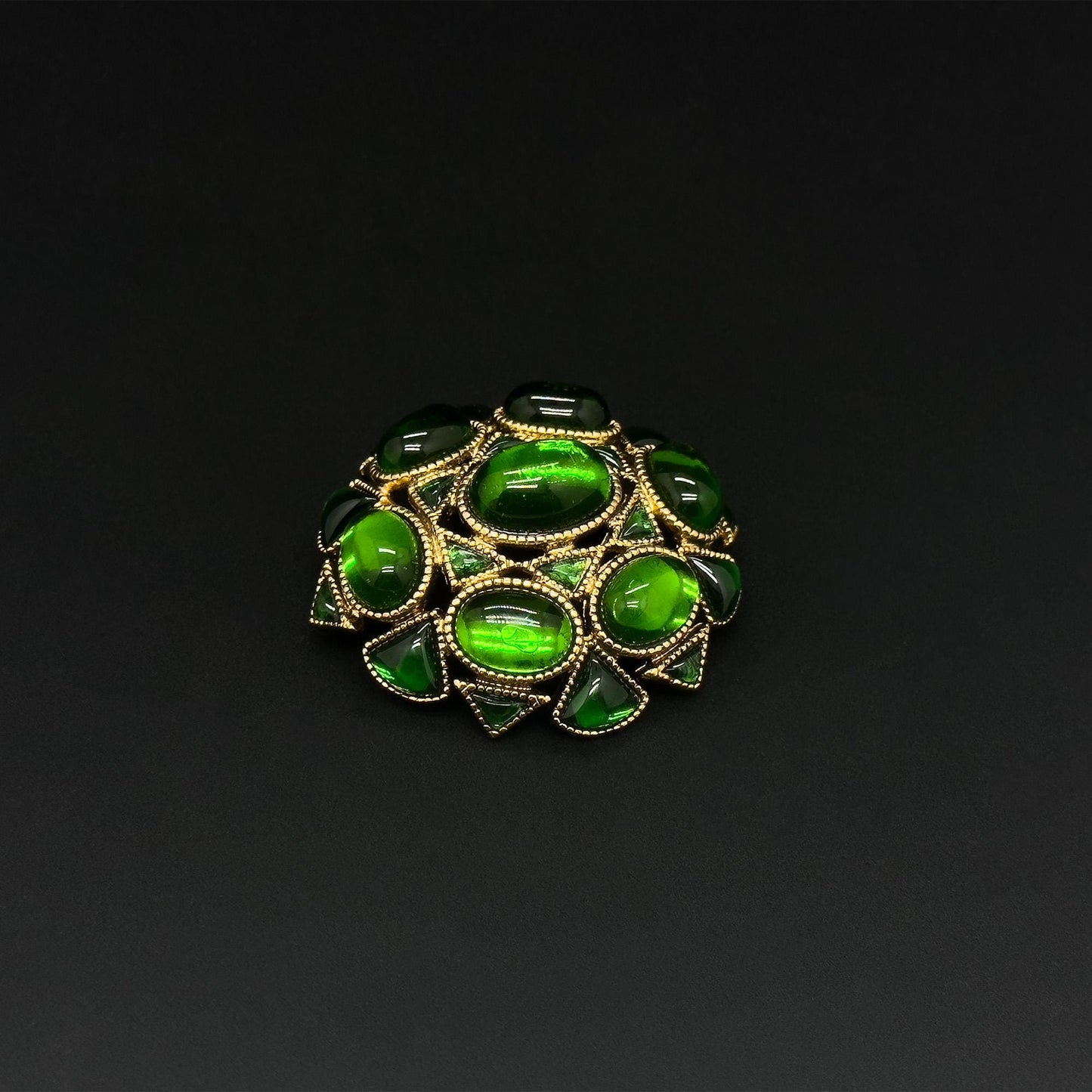 Art Deco Lapis Lazuli Gold-Plated Copper Baroque Vintage Brooch Elegant