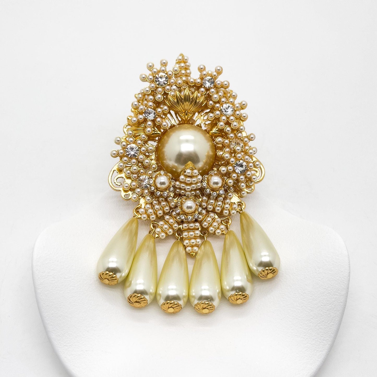 Vintage Art Deco Pearl Beaded Gold-Plated Statement Overcoat Brooch