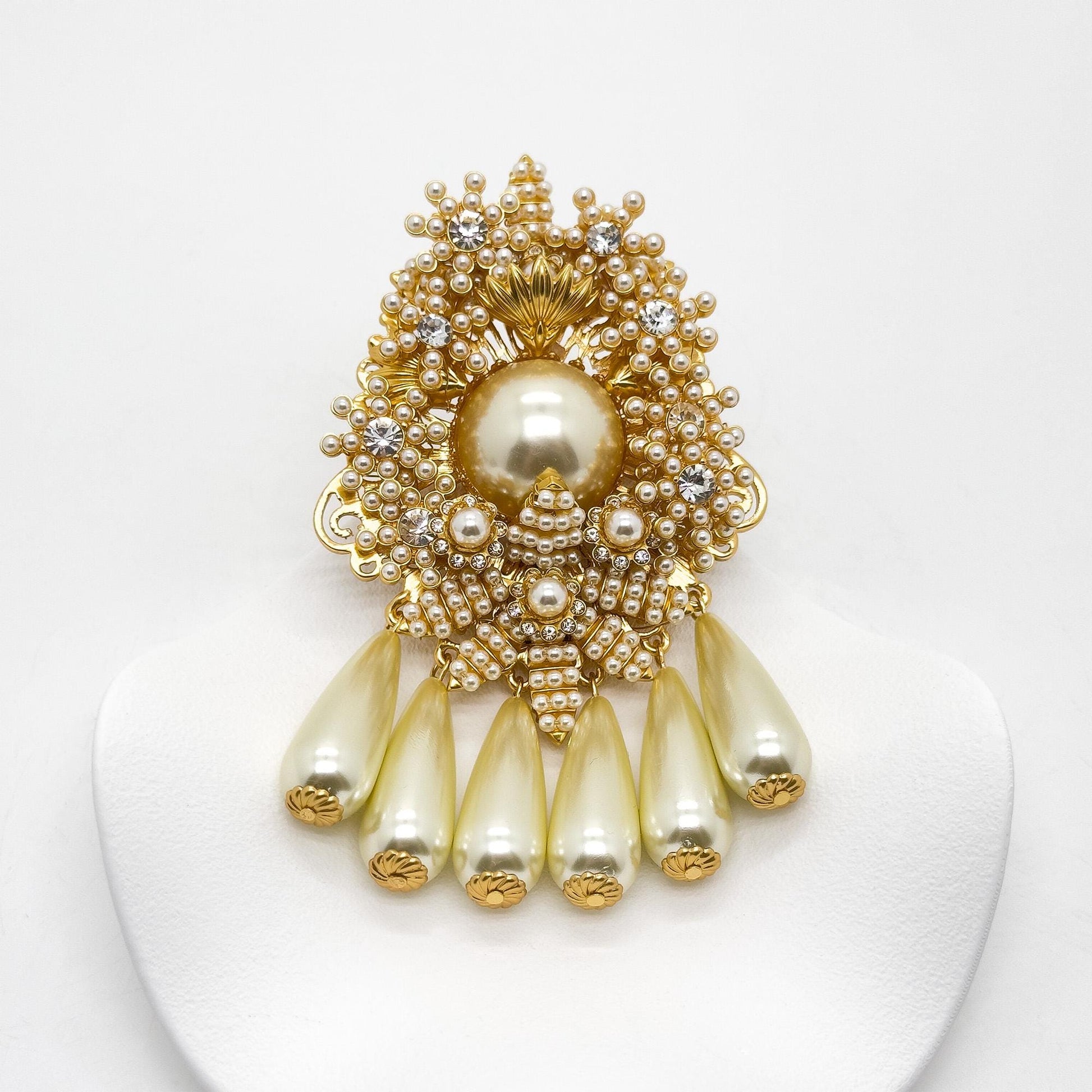 Vintage Art Deco Pearl Beaded Gold-Plated Statement Overcoat Brooch