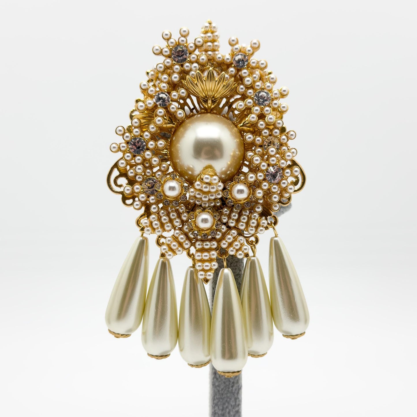 Vintage Art Deco Pearl Beaded Gold-Plated Statement Overcoat Brooch