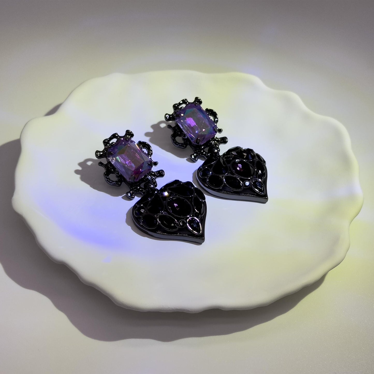 Lavish Purple Heart Drop Earrings with Rhinestones and 925 Silver