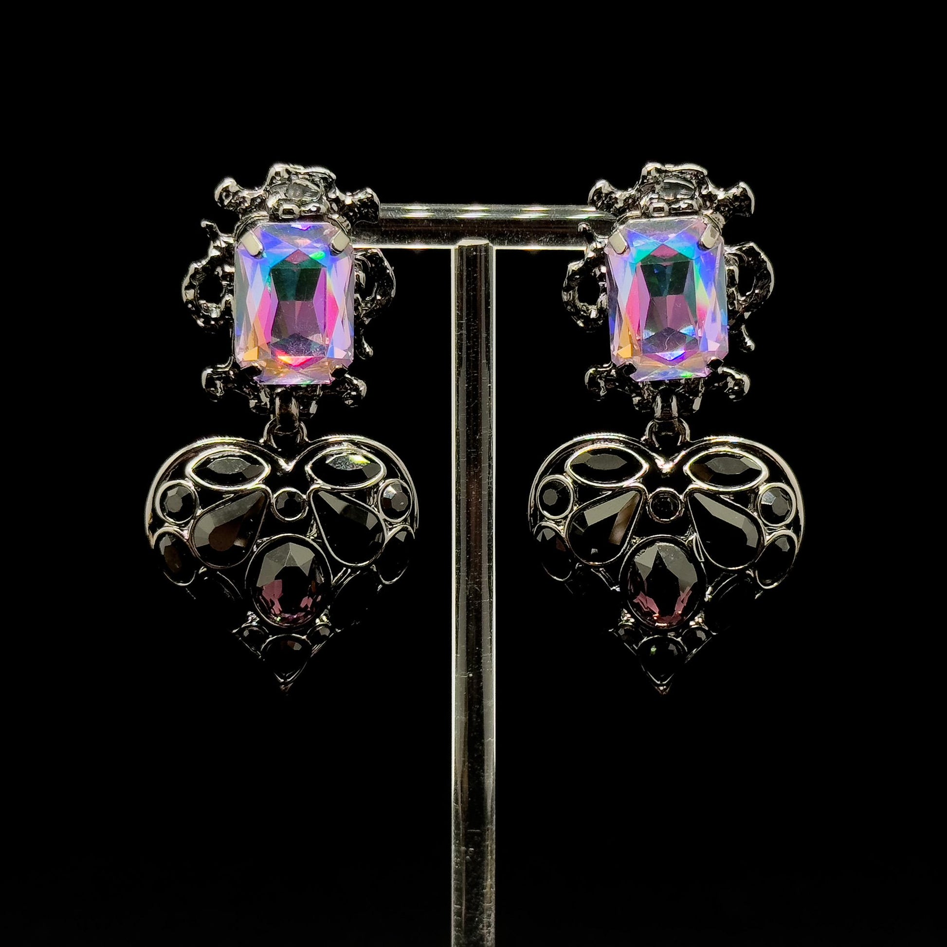 Lavish Purple Heart Drop Earrings with Rhinestones and 925 Silver