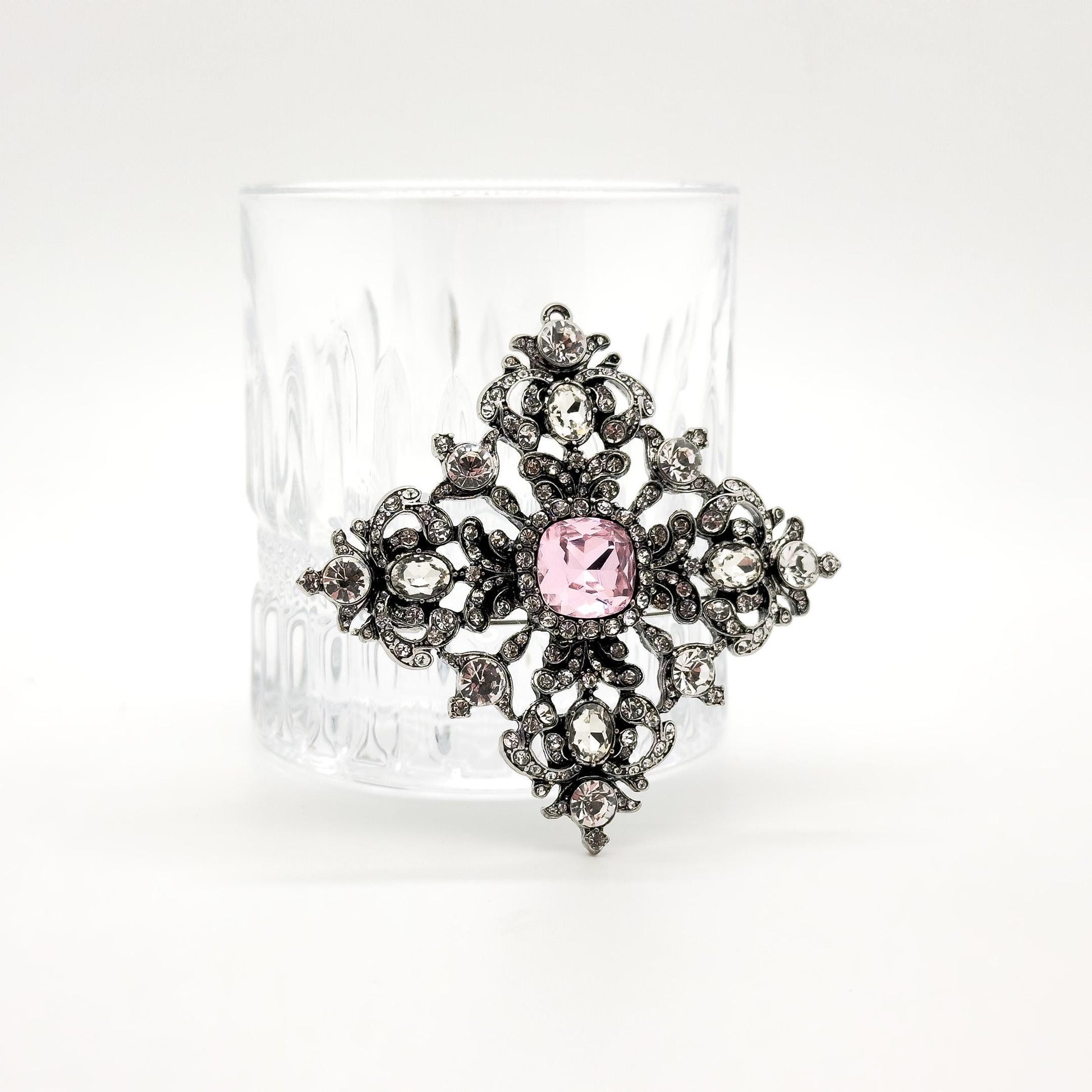 French Vintage Pink Crystal Geometric Brooch Pendant Elegant Rhinestone Pin