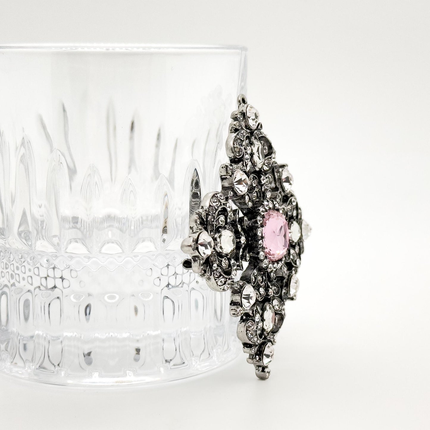 French Vintage Pink Crystal Geometric Brooch Pendant Elegant Rhinestone Pin