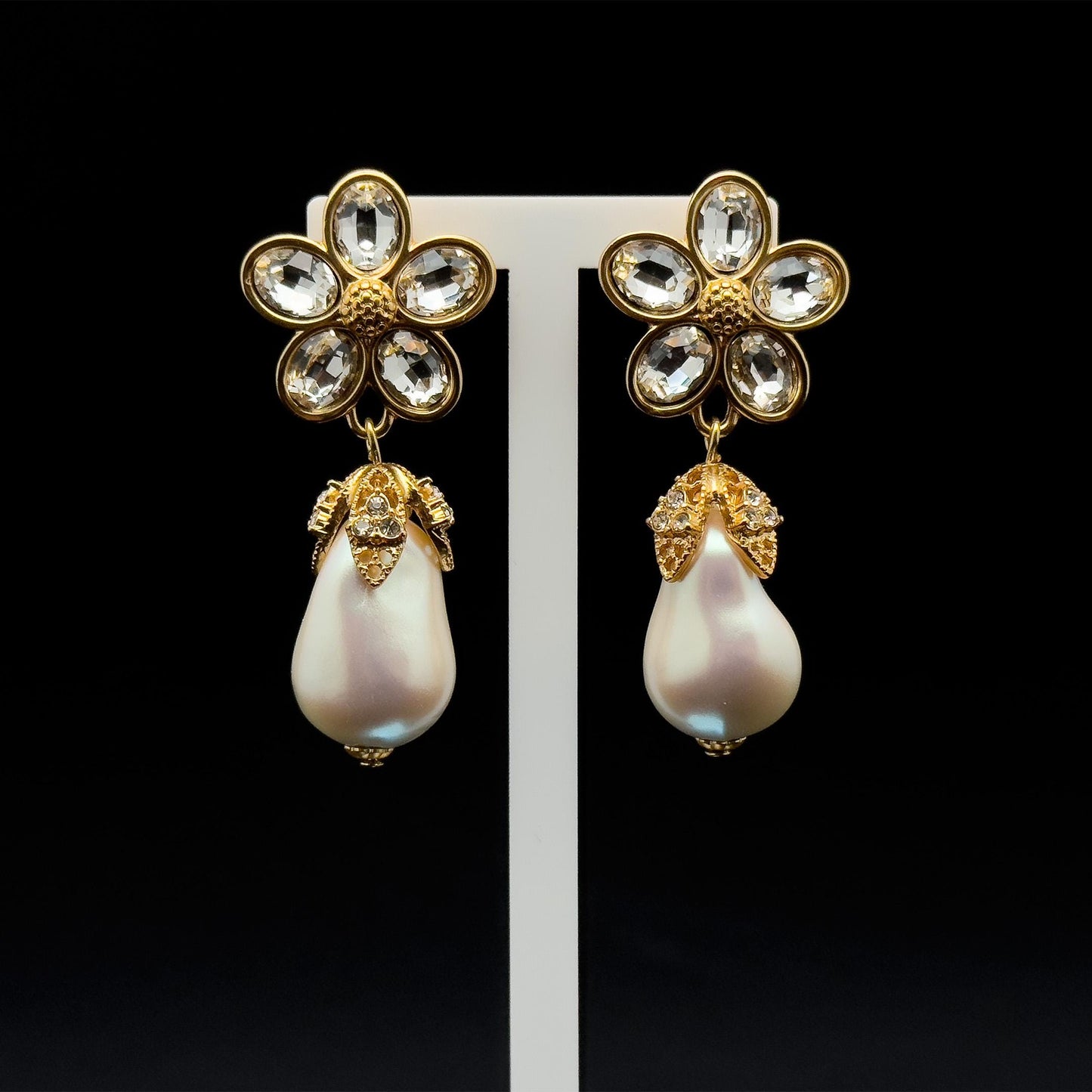French Vintage Baroque Pearl Teardrop Floral Dangle Earrings Gold-plated