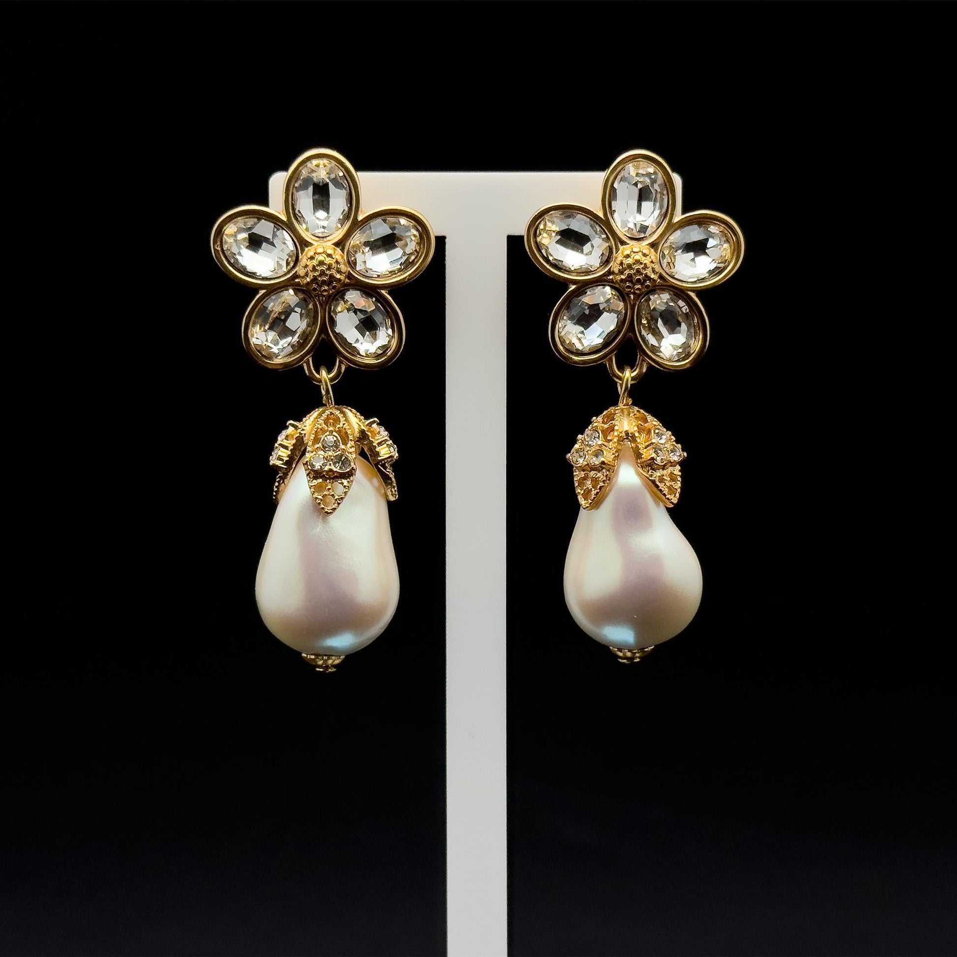 French Vintage Baroque Pearl Teardrop Floral Dangle Earrings Gold-plated