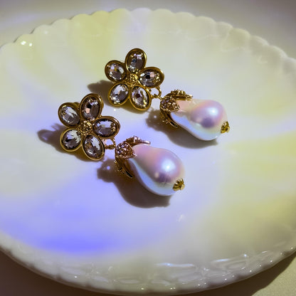 French Vintage Baroque Pearl Teardrop Floral Dangle Earrings Gold-plated