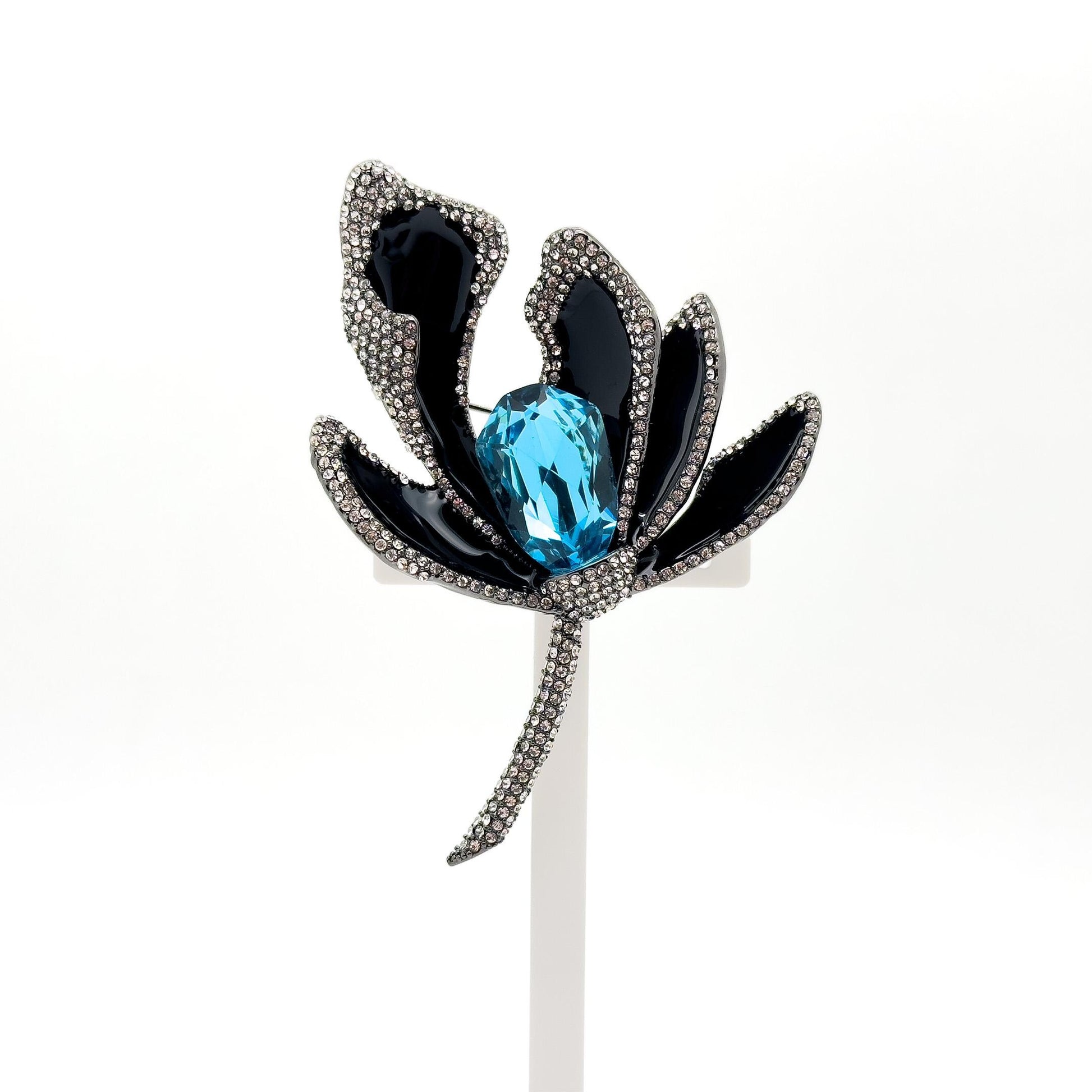 French Luxury 3D Flower Crystal Brooch for Women Coats
