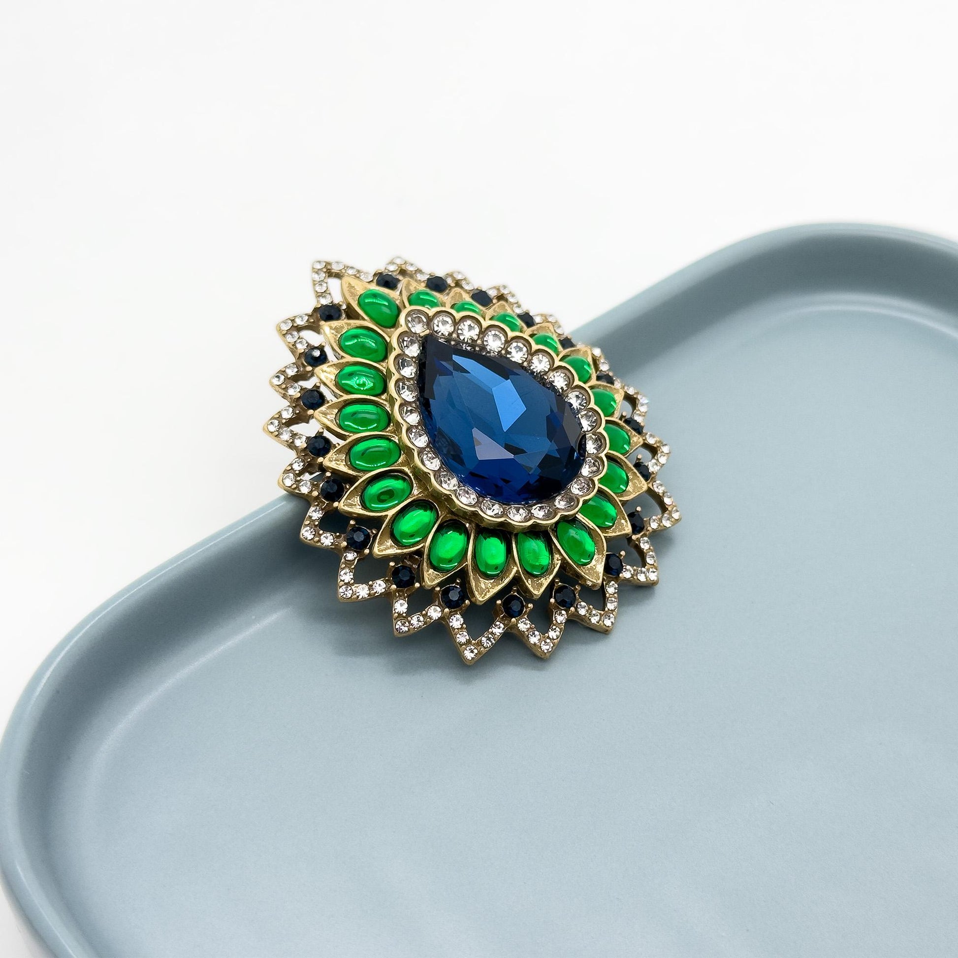 Vintage Art Deco Teardrop Brooch with 3D Flower and Rhinestones