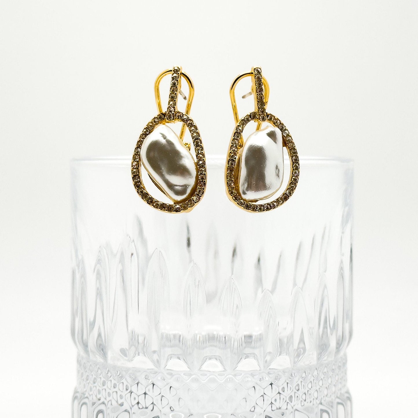 French Retro Pearl Crystal Stud Earrings Gold-Plated Art Deco Elegance